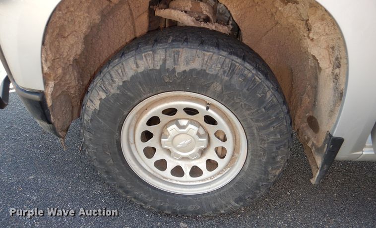 image for item DM1521 2020 Chevrolet  Silverado 1500 Crew Cab pickup truck