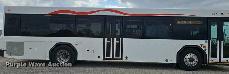 image for item DM1522 2011 Gillig G27B102N4 transit bus