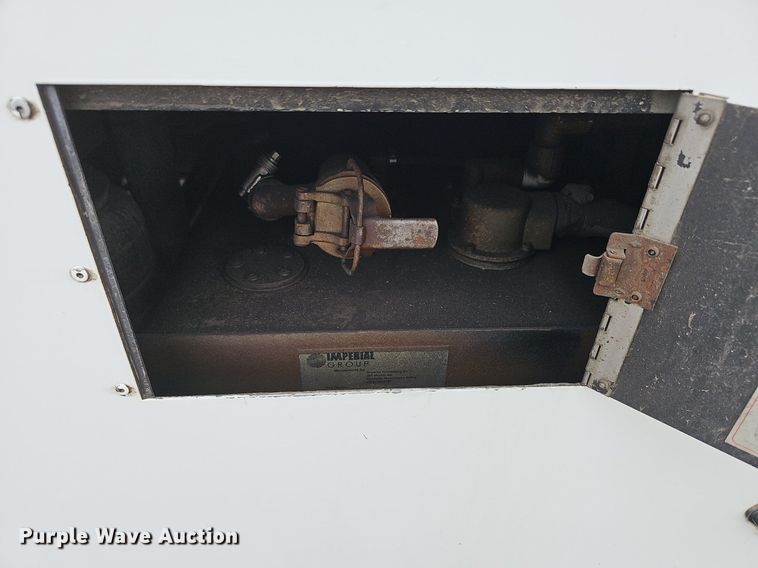 image for item DM1522 2011 Gillig G27B102N4 transit bus