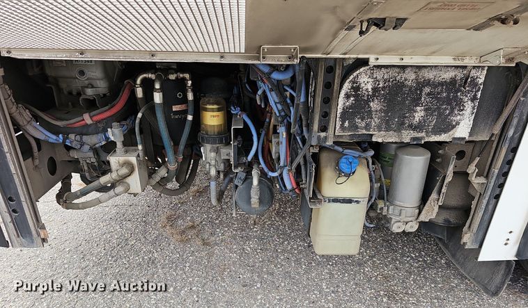 image for item DM1522 2011 Gillig G27B102N4 transit bus