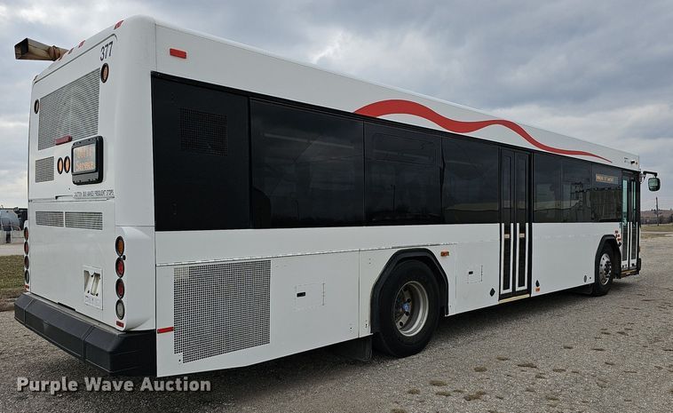 image for item DM1523 2011 Gillig  G27B102N4 transit bus