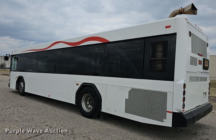 image for item DM1523 2011 Gillig  G27B102N4 transit bus