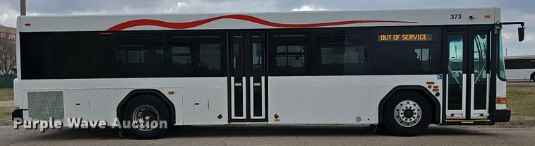 image for item DM1574 2011 Gillig G27B102N4 transit bus