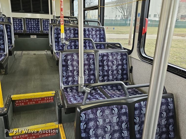 image for item DM1574 2011 Gillig G27B102N4 transit bus