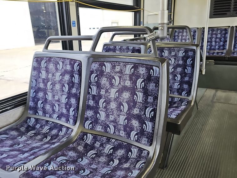 image for item DM1574 2011 Gillig G27B102N4 transit bus