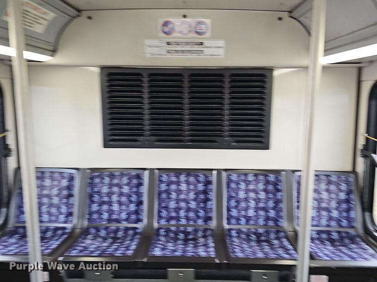 image for item DM1574 2011 Gillig G27B102N4 transit bus