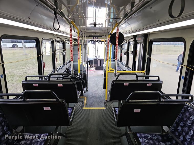 image for item DM1574 2011 Gillig G27B102N4 transit bus