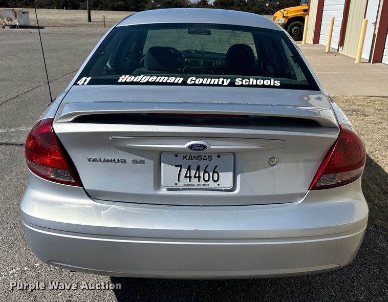 image for item DM2705 2006 Ford Taurus SE 