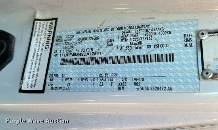 image for item DM2933 2009 Ford E450 shuttle bus