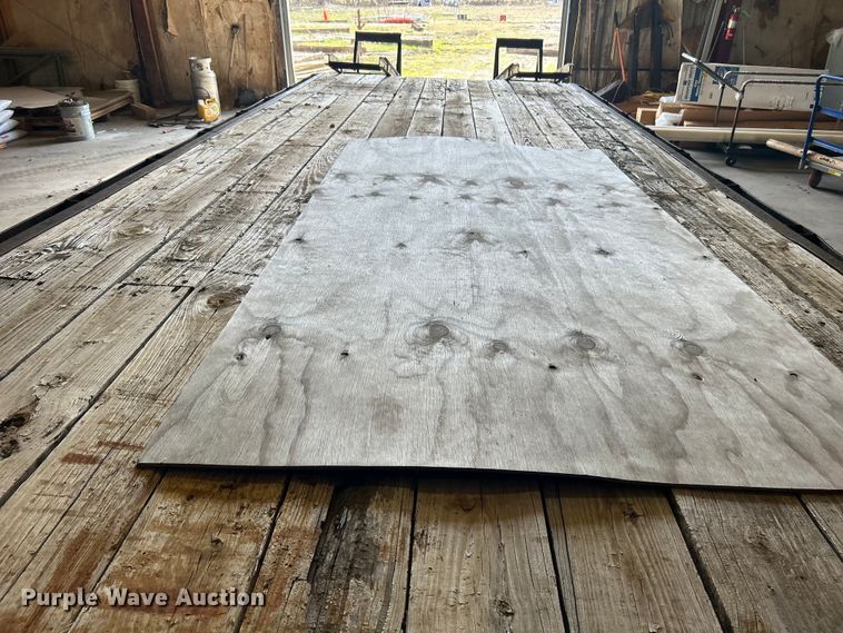 image for item DN0711 1999 Holden Industries HGP14 equipment trailer