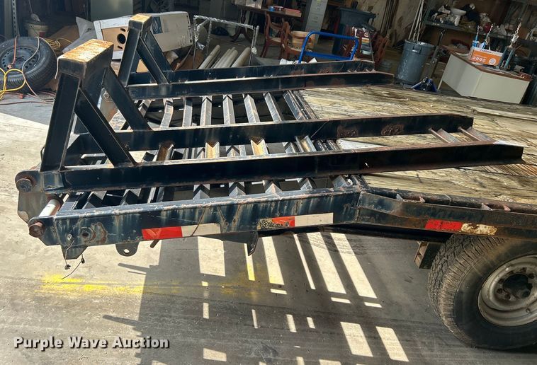 image for item DN0711 1999 Holden Industries HGP14 equipment trailer