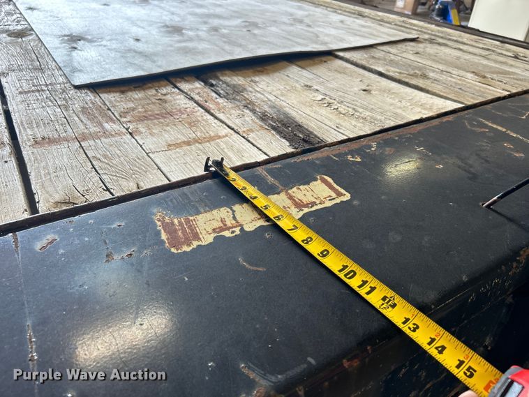 image for item DN0711 1999 Holden Industries HGP14 equipment trailer