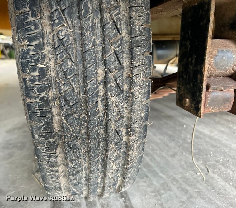 image for item DN0711 1999 Holden Industries HGP14 equipment trailer