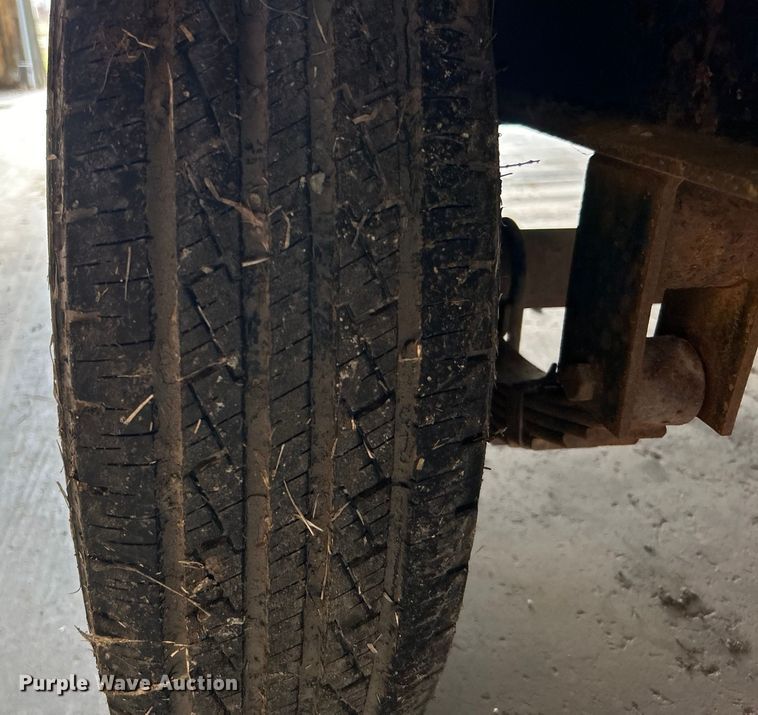 image for item DN0711 1999 Holden Industries HGP14 equipment trailer