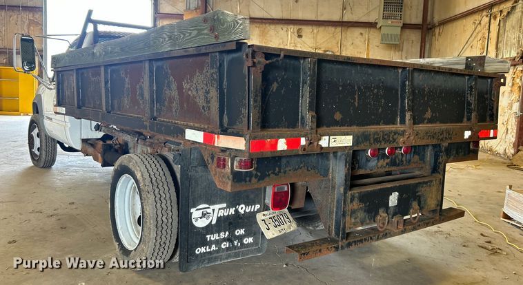 image for item DN0712 1999 Chevrolet C3500HD flatbed pickup truck