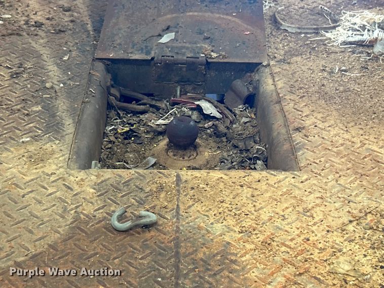 image for item DN0712 1999 Chevrolet C3500HD flatbed pickup truck