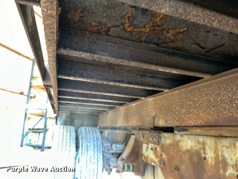 image for item DN0712 1999 Chevrolet C3500HD flatbed pickup truck