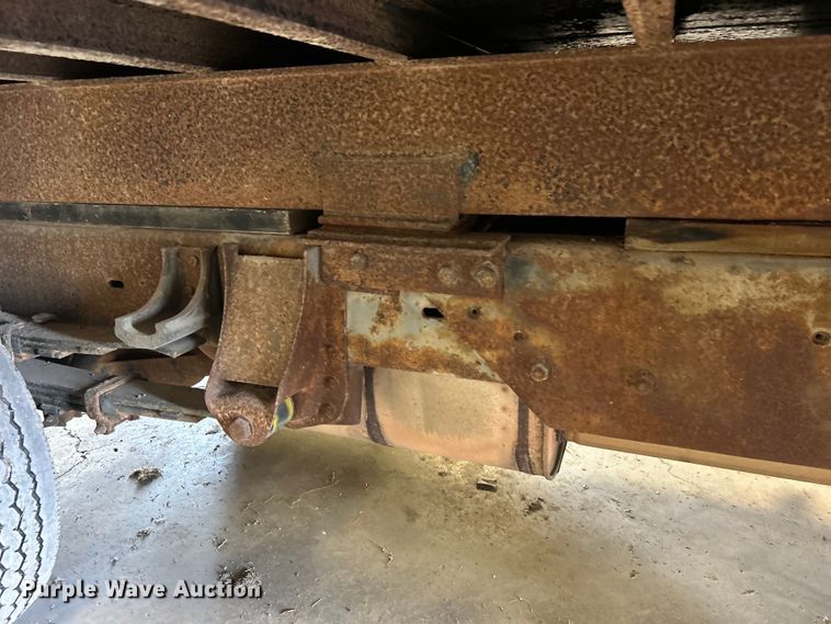 image for item DN0712 1999 Chevrolet C3500HD flatbed pickup truck