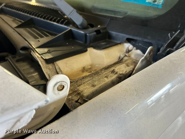 image for item DN0712 1999 Chevrolet C3500HD flatbed pickup truck