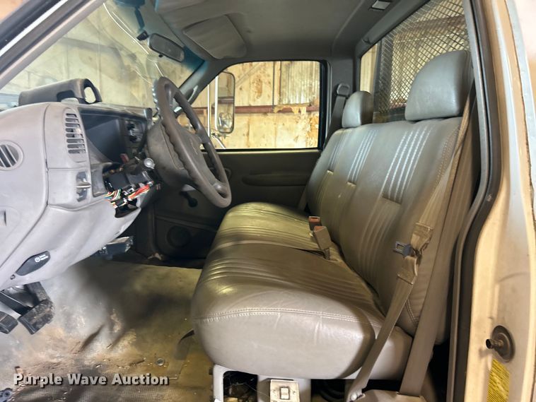 image for item DN0712 1999 Chevrolet C3500HD flatbed pickup truck