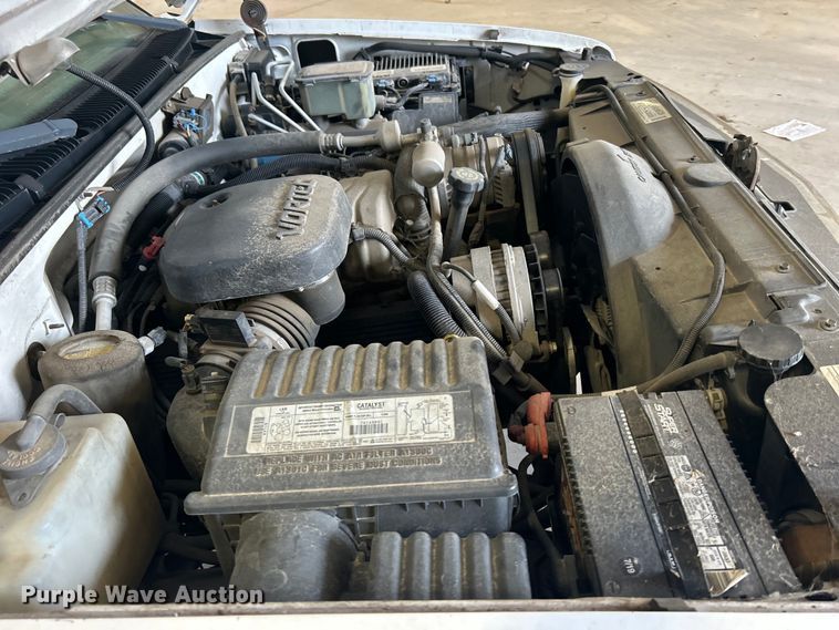 image for item DN0712 1999 Chevrolet C3500HD flatbed pickup truck