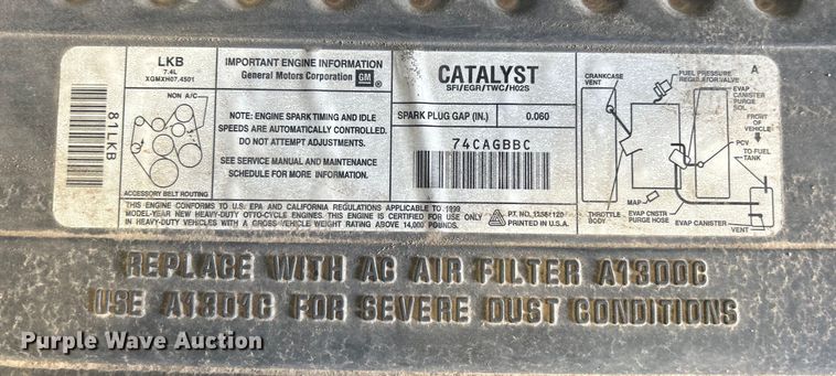 image for item DN0712 1999 Chevrolet C3500HD flatbed pickup truck