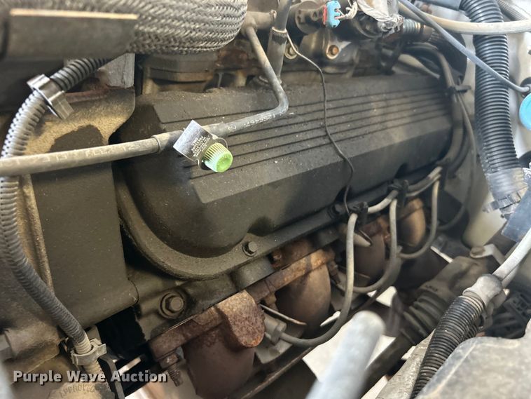 image for item DN0712 1999 Chevrolet C3500HD flatbed pickup truck