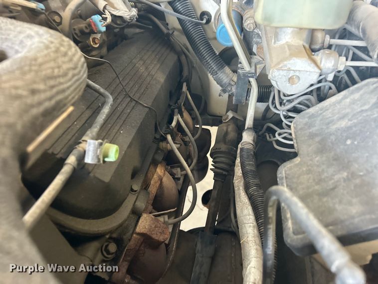 image for item DN0712 1999 Chevrolet C3500HD flatbed pickup truck