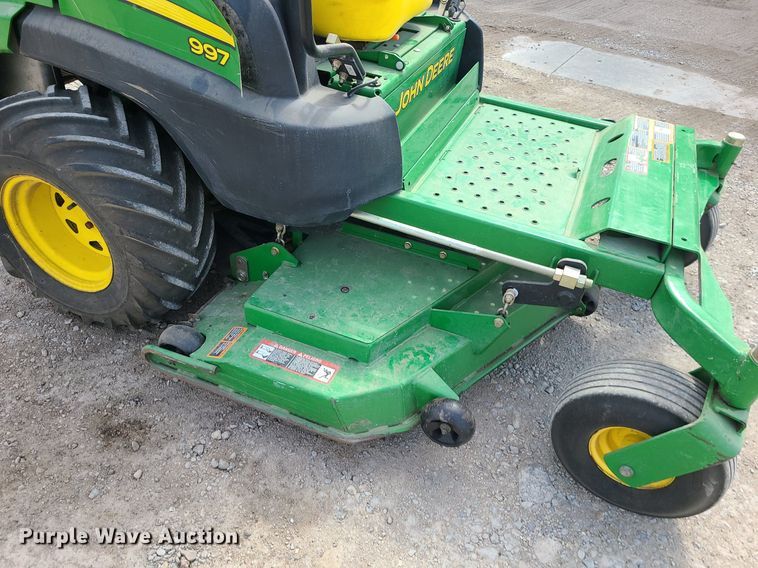 image for item DP1295 2011 John Deere 997 ZTR lawn mower