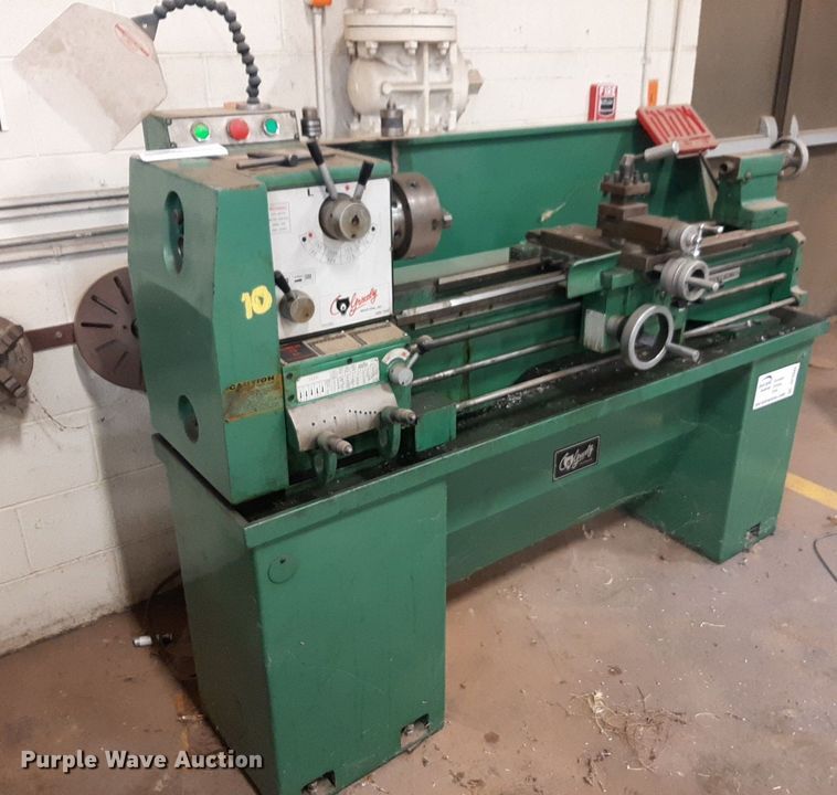 image for item DP2649 Grizzly G4016 metal lathe