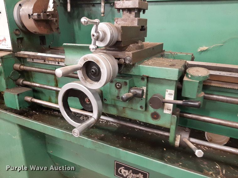 image for item DP2649 Grizzly G4016 metal lathe