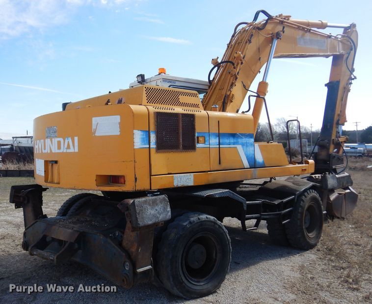 image for item DP2692 Hyundai  Robex 200W wheeled excavator