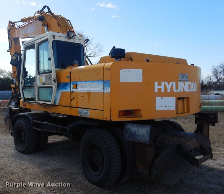 image for item DP2692 Hyundai  Robex 200W wheeled excavator