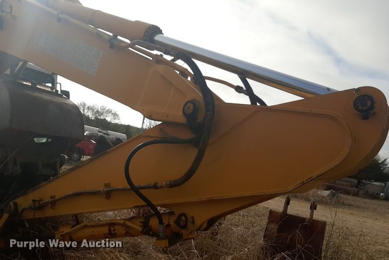 image for item DP2692 Hyundai  Robex 200W wheeled excavator