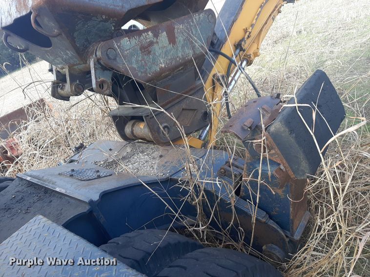 image for item DP2692 Hyundai  Robex 200W wheeled excavator