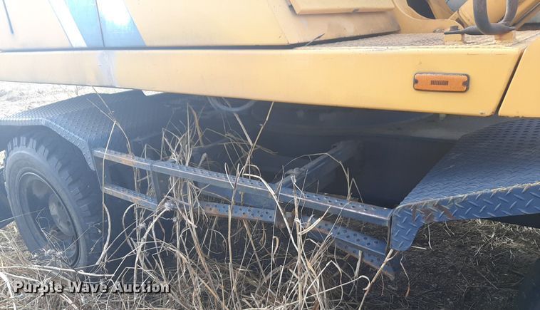 image for item DP2692 Hyundai  Robex 200W wheeled excavator