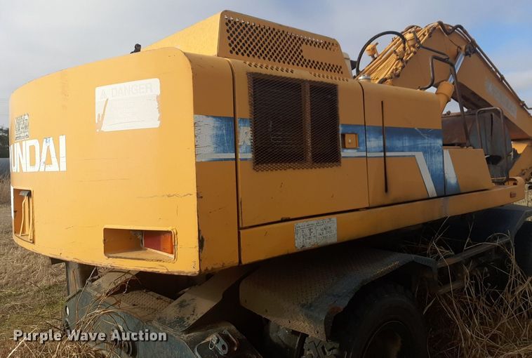 image for item DP2692 Hyundai  Robex 200W wheeled excavator