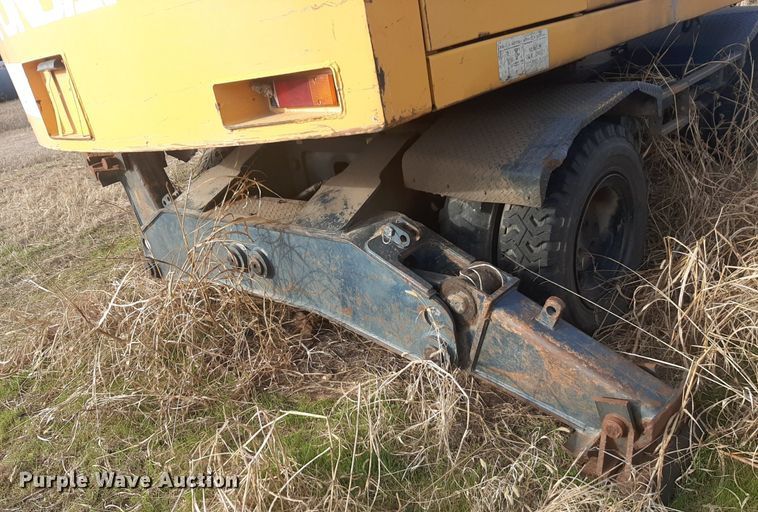 image for item DP2692 Hyundai  Robex 200W wheeled excavator