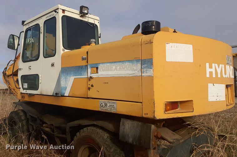 image for item DP2692 Hyundai  Robex 200W wheeled excavator