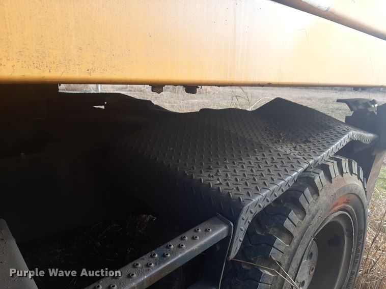 image for item DP2692 Hyundai  Robex 200W wheeled excavator