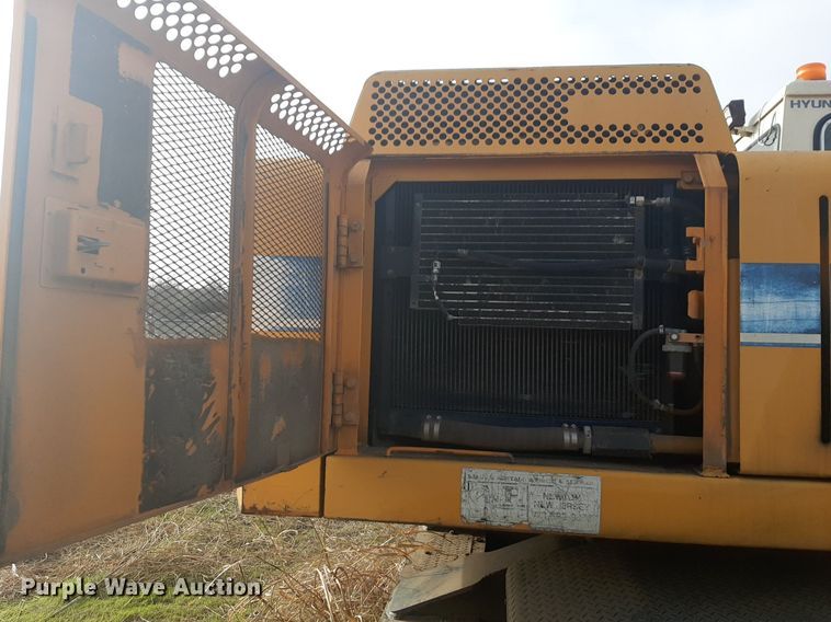 image for item DP2692 Hyundai  Robex 200W wheeled excavator