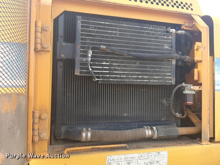 image for item DP2692 Hyundai  Robex 200W wheeled excavator