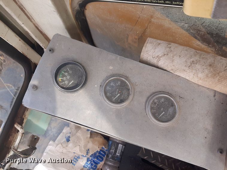 image for item DP2692 Hyundai  Robex 200W wheeled excavator