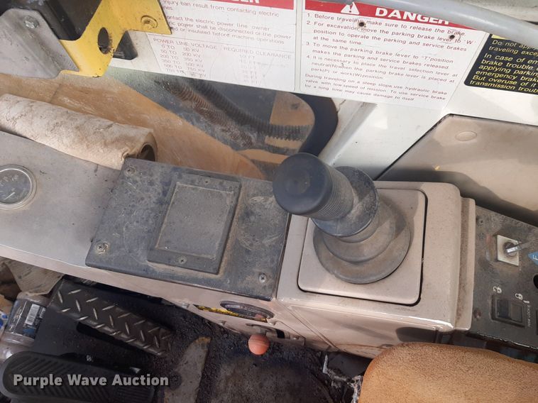 image for item DP2692 Hyundai  Robex 200W wheeled excavator