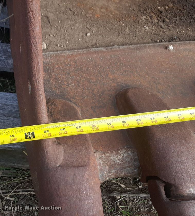 image for item DP2692 Hyundai  Robex 200W wheeled excavator