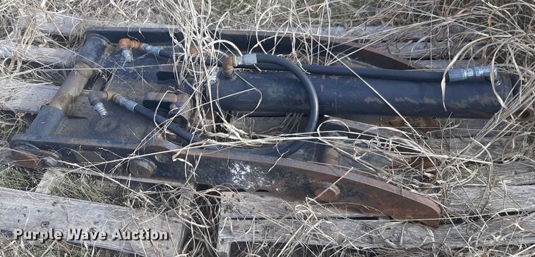 image for item DP2692 Hyundai  Robex 200W wheeled excavator