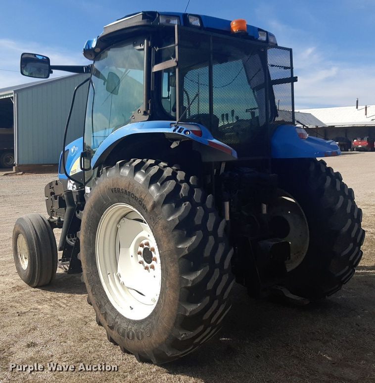 image for item DP2696 2011 New Holland T6020 tractor