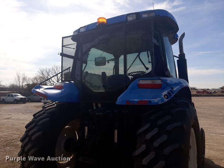 image for item DP2696 2011 New Holland T6020 tractor