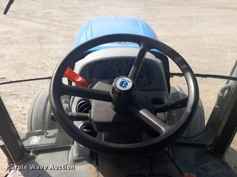 image for item DP2696 2011 New Holland T6020 tractor