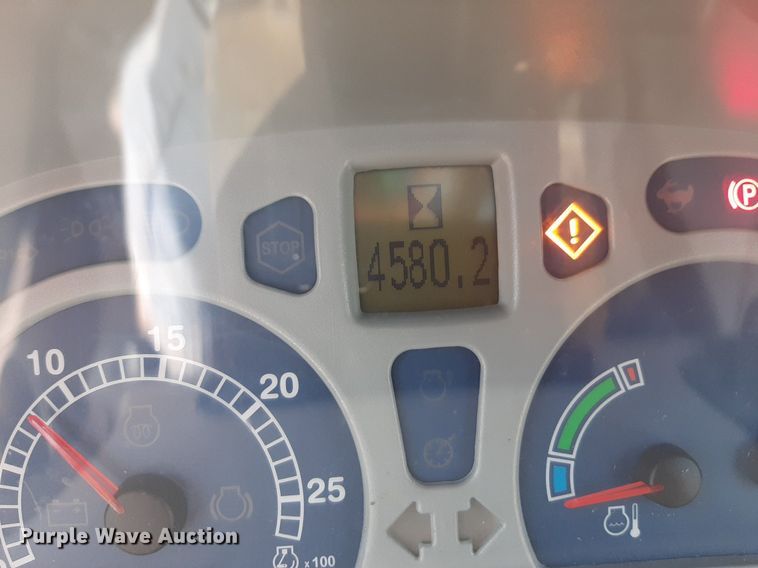 image for item DP2696 2011 New Holland T6020 tractor